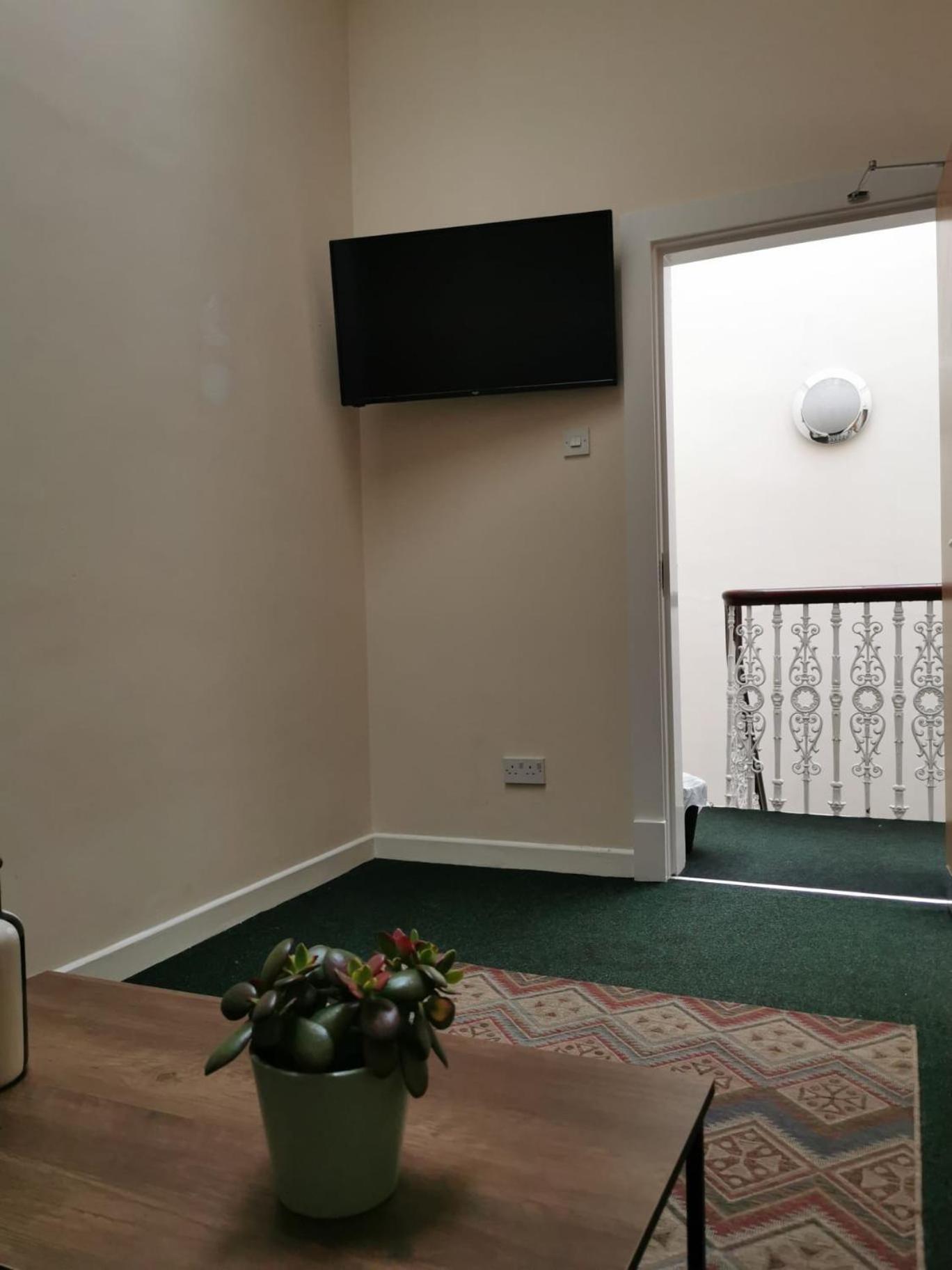 Botanic Avenue Hostel Less Than A Mile From The City Centre Belfast Kültér fotó